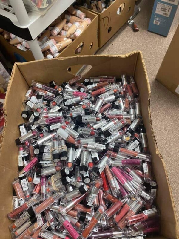 Cosmetic pallets - Image 4