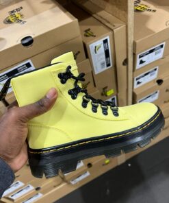 DR. MARTENS BOOTS PALLETS 100 Pcs